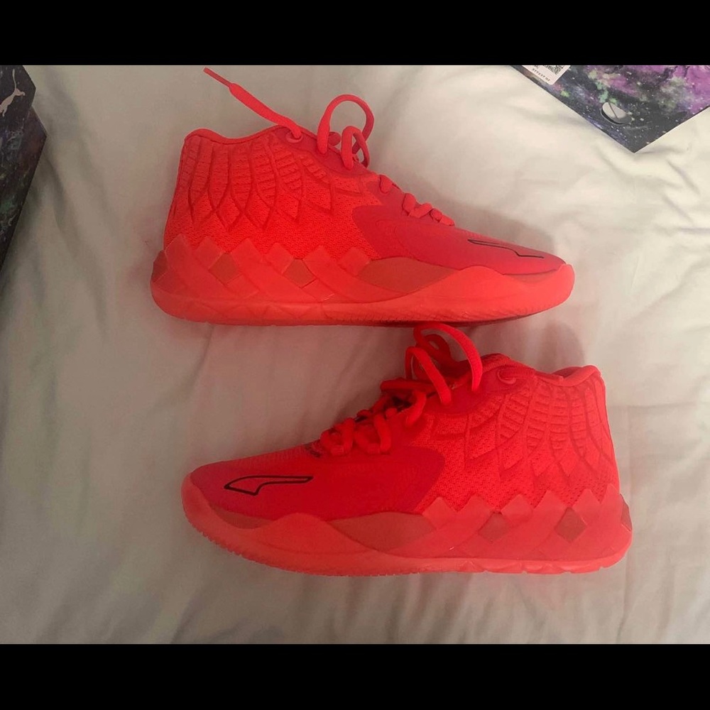 Lamelo ball basketball shoes love the shoe but not a big basketball player